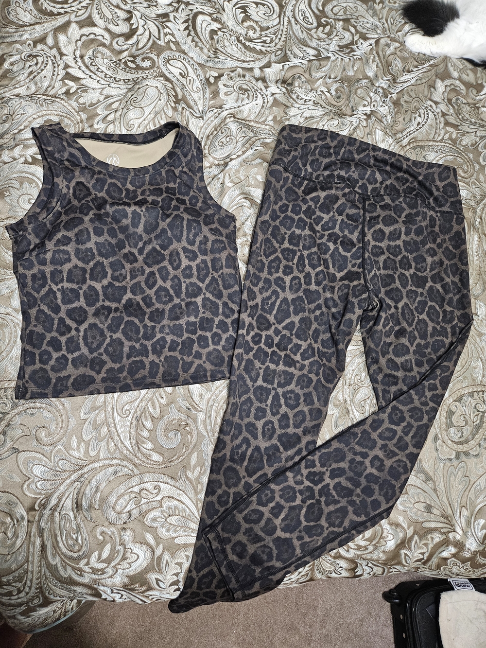 Womens Leopard Print Active Set - Brown & Black